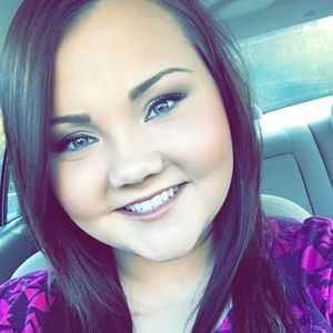 Meet your Posher, Aimee