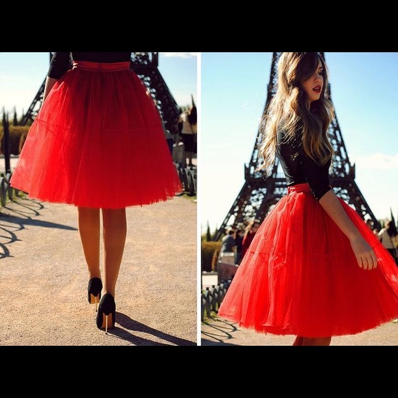 Dresses & Skirts - Red Tulle Skirt ❤️