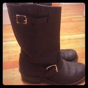 Frye Engineer 12R- size 7