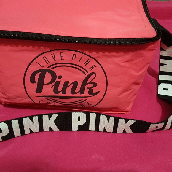 !! VS PINK LIL COOLER/LUNCHBOX !!