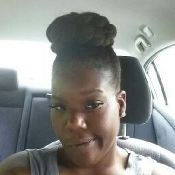 Meet your Posher, Kenyetta - Picture 1 of 1