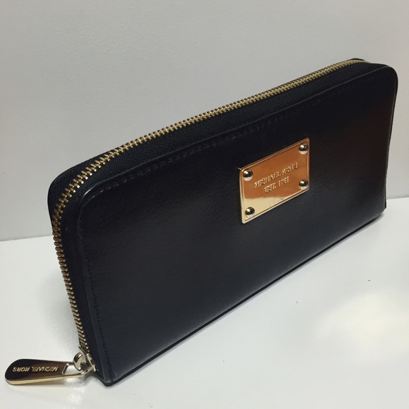 ▪️Authentic Black leather Michael Kors wallet▪️