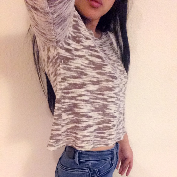 Marbled cream tan beige crop sweater - Picture 4 of 4