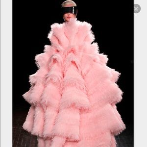 Meet your Posher, Brenna