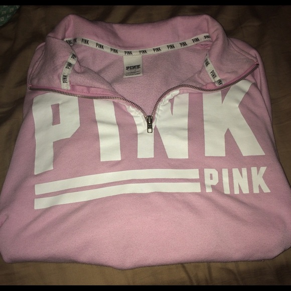 VS pink pull over