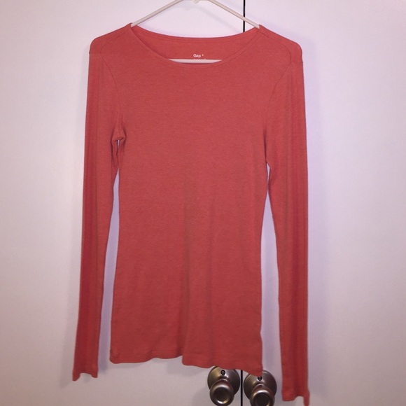 Salmon gap long sleeve essential tee
