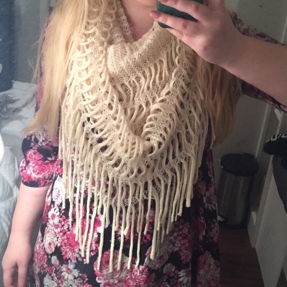 CLEARANCE ✨ - Picture 2 of 3