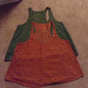 2 Cropped racerback lace