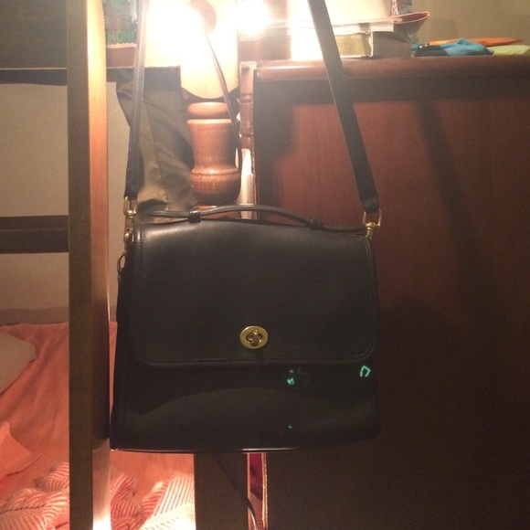 Vintage Coach purse/messenger bag