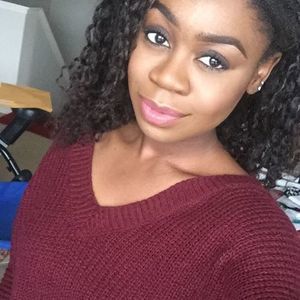 Meet your Posher, Elizabeth