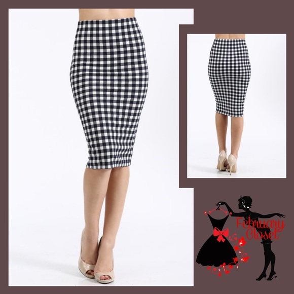 Dresses & Skirts - 🆕 Navy/White Pencil Skirt (SMALL)