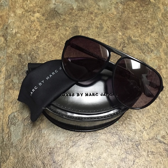Marc by Marc Jacobs Accessories - Marc by Marc Jacobs Designer Aviator Sunglasses