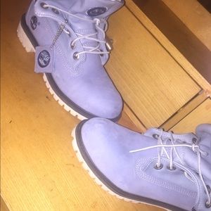 Baby blue & white tims