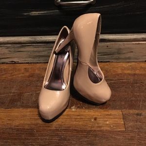 Tan heels