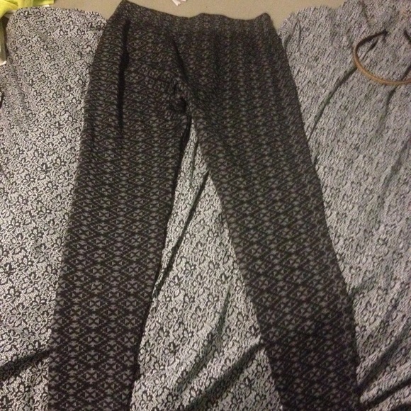 Tribal print leggings bundle!! - Picture 3 of 4