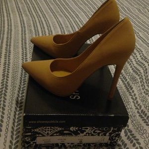 Honey Mustard Yellow Stiletto