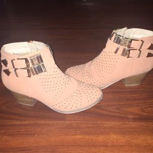 Forever 21 ankle Boots Size 9