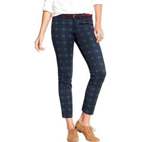 Old Navy Pants - Old Navy blue and plaid Pixie pant