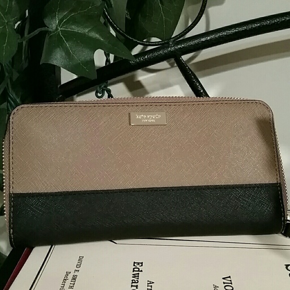 kate spade Handbags - FIRM Host Pick NWT kate spade Neda Wallet