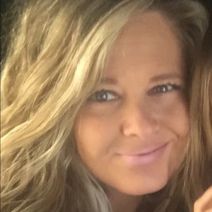 Meet your Posher, Shari