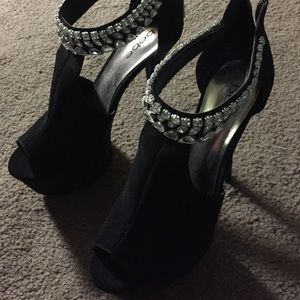 Bebe heels