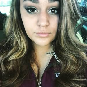 Meet your Posher, Annika