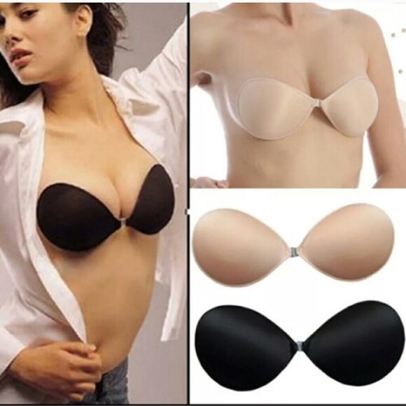 Self adhesive invisible strapless bra