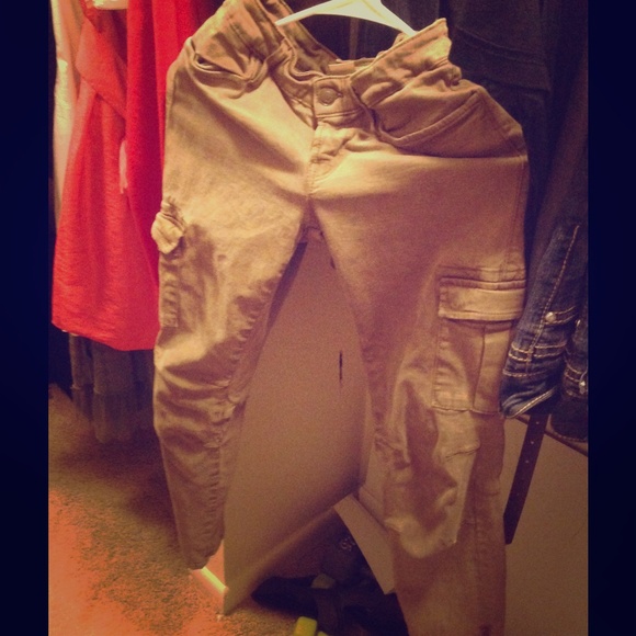 H&m skinny cargo pants (like brand new)!!!!
