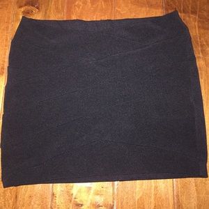 Black mini pencil skirt