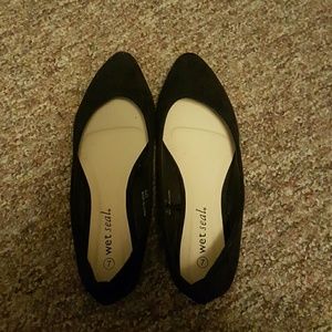Black velvet flats