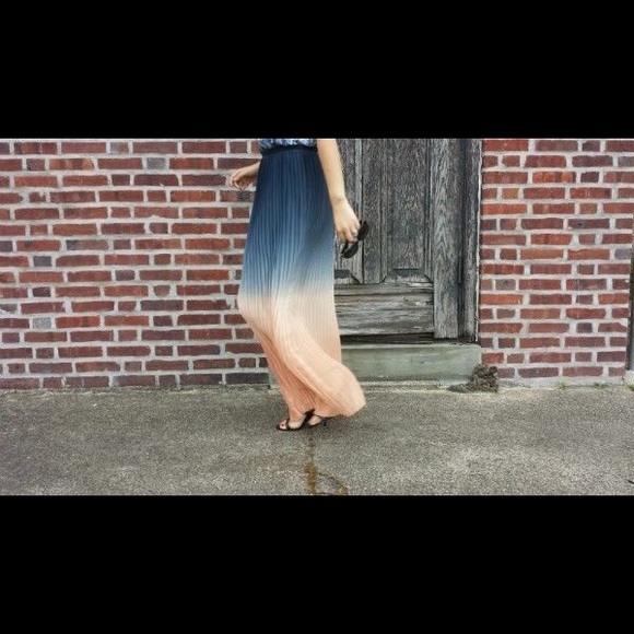 SOLD----Cynthia Rowley skirt