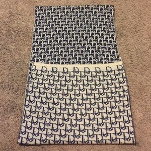 Dior scarf