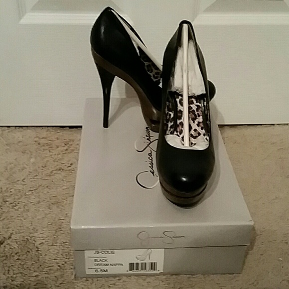 SOLD Jessica Simpson 'Colie' Pumps