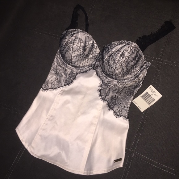 NEW GUESS CORSET TOP