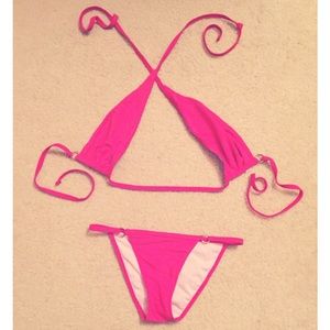 Cute cheeky pink bikini 👙