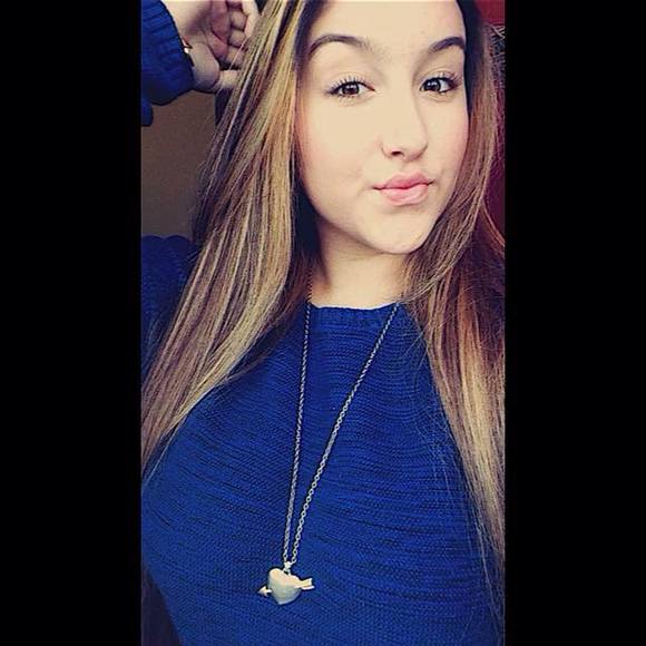 Meet your Posher, Sierra - Picture 1 of 1