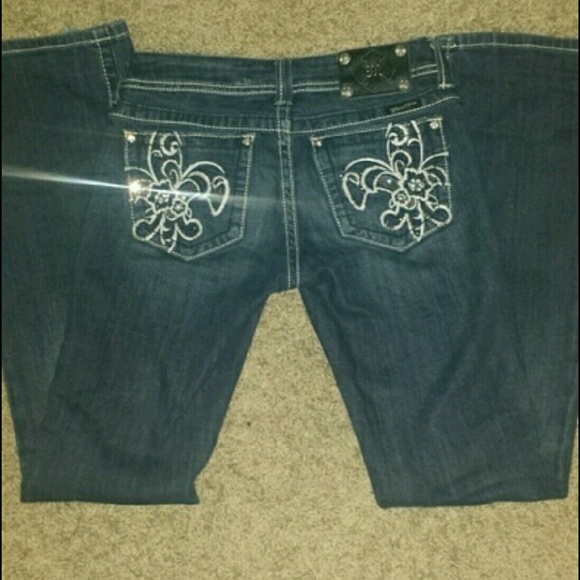 SOLD**Miss me jeans