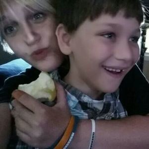 Meet your Posher, Leona