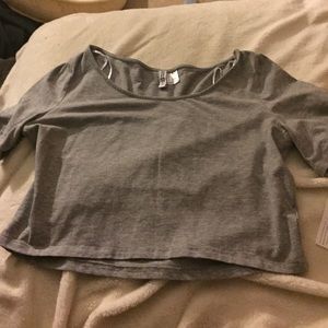 Short sleeve crop top