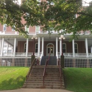 Meet your Posher, Tina