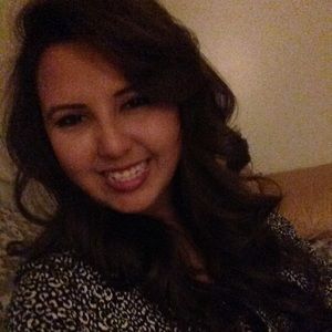 Meet your Posher, Ana camila