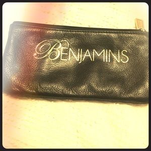 Benjamin's wallet black and gold