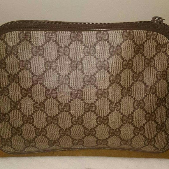 🚫Sold Authentic Gucci Web Monogram Crossbody - Picture 2 of 4