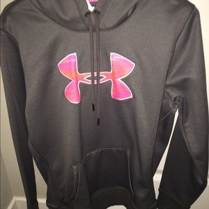Under Armour sweatshirt