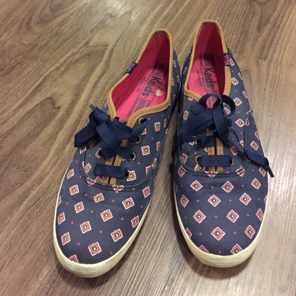 Keds printed slip on sneakers flats size 8 navy