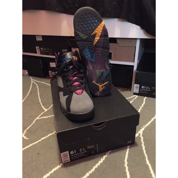 Jordan Bordeaux 7 - Picture 2 of 2