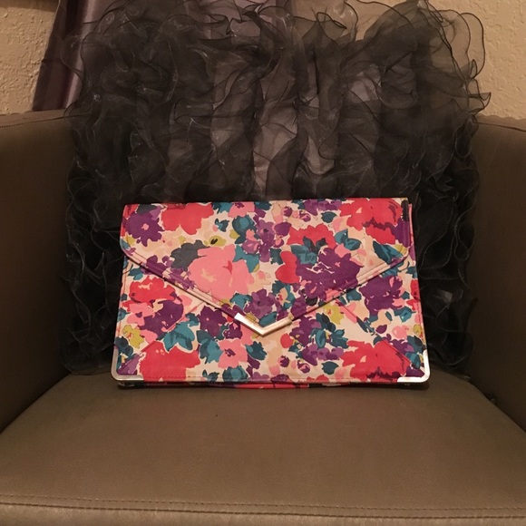 Floral Clutch
