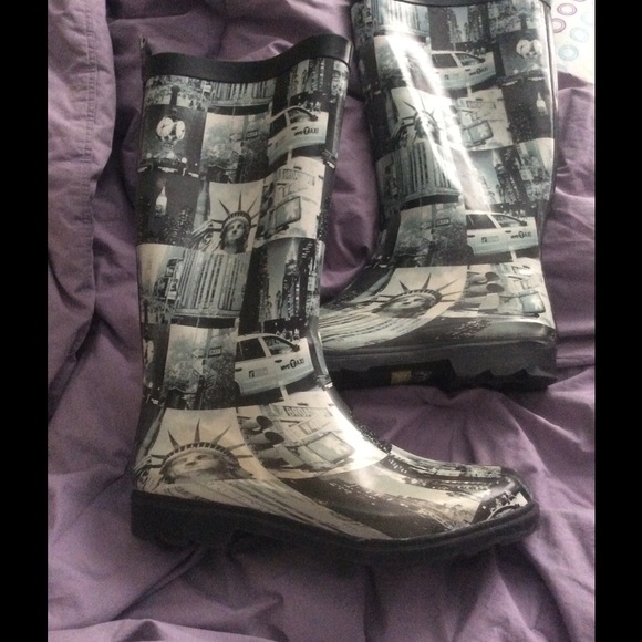 rain boots nyc
