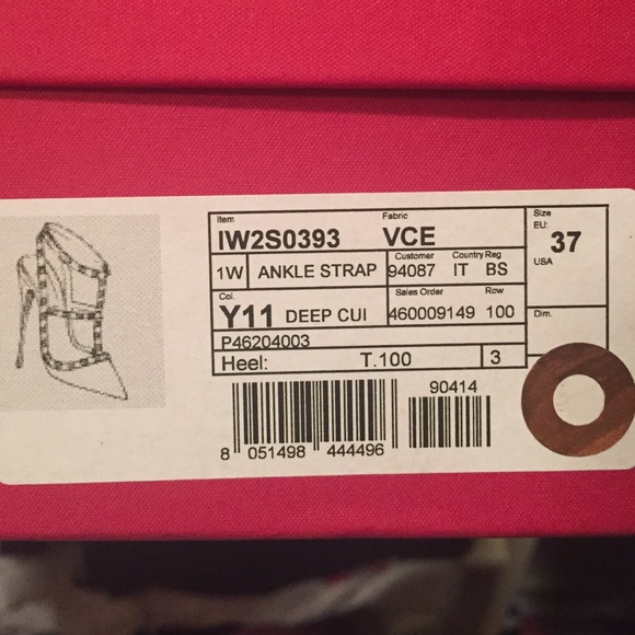 *SOLD* Valentino Rockstud Heels - Picture 4 of 4