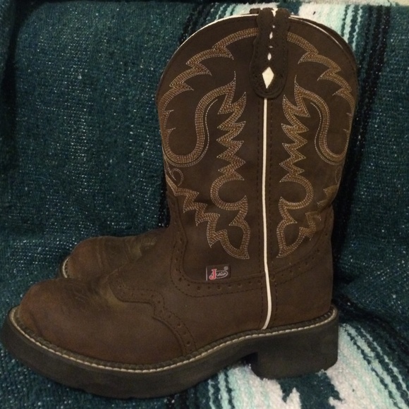 Justin boots size 8B